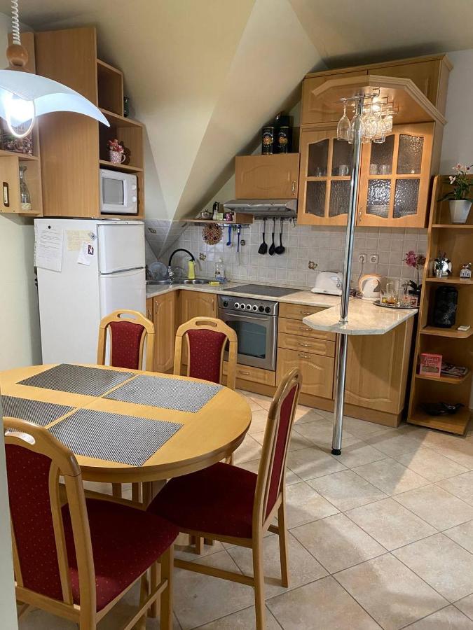 Buborek Apartman Hajduszoboszlo Bagian luar foto